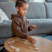 By turning all pieces one-by-one all kind of animals will show up. The player who matches the most pairs wins the game! ✨⁣
⁣
⁣
⁣
⁣
#Tryco #Trycobaby #woodengames #woodenmemorygame #memorygame